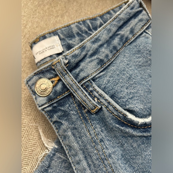 Zara : High Rise Ankle Denim Jeans - Picture 3 of 5